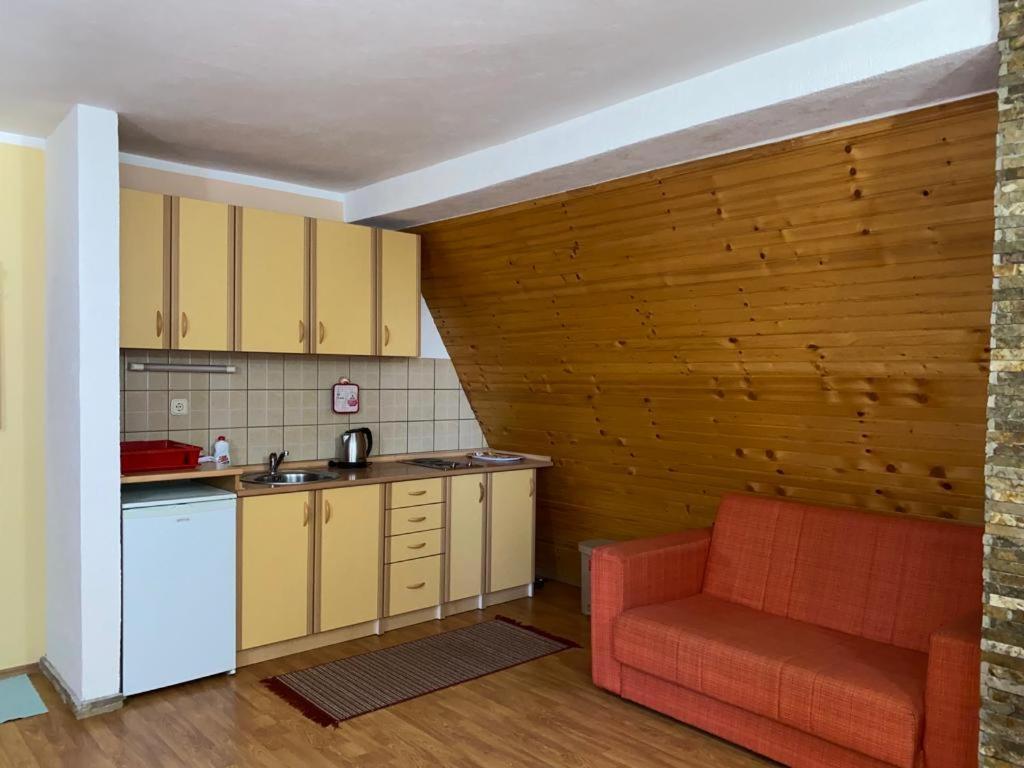 Apartmani Marija Яхорина Экстерьер фото